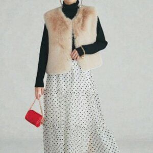 Naguagu cropped faux fur vest tan women's size S